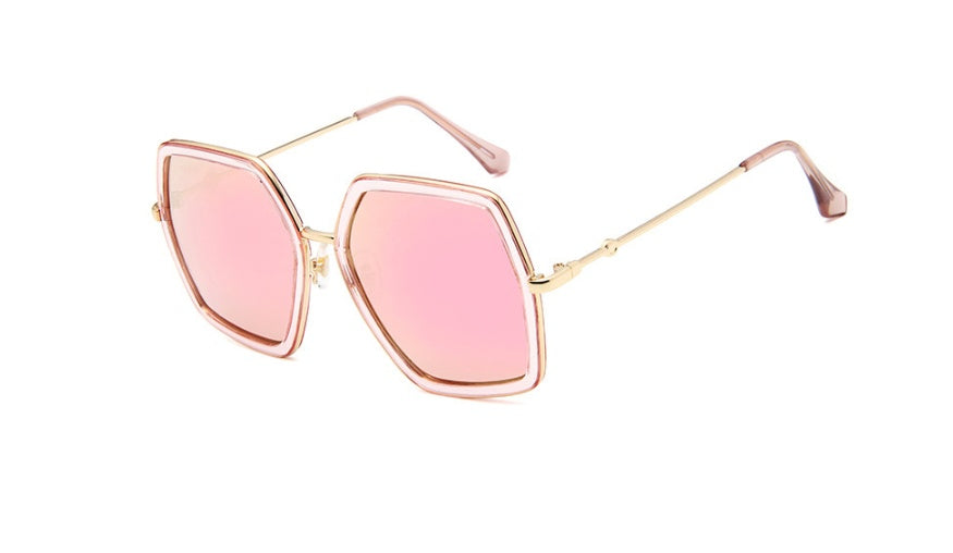 Timeless Chic Vintage Sunglasses – Style That Shines All Season