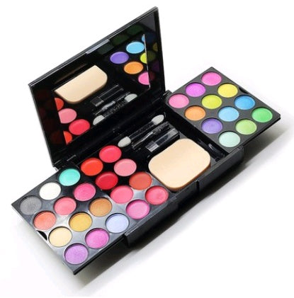 GlamEssentials Ultimate Makeup Kit