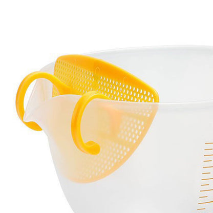🥚 Whisk, Wash & Pour—All-in-One Measuring Cup Magic!